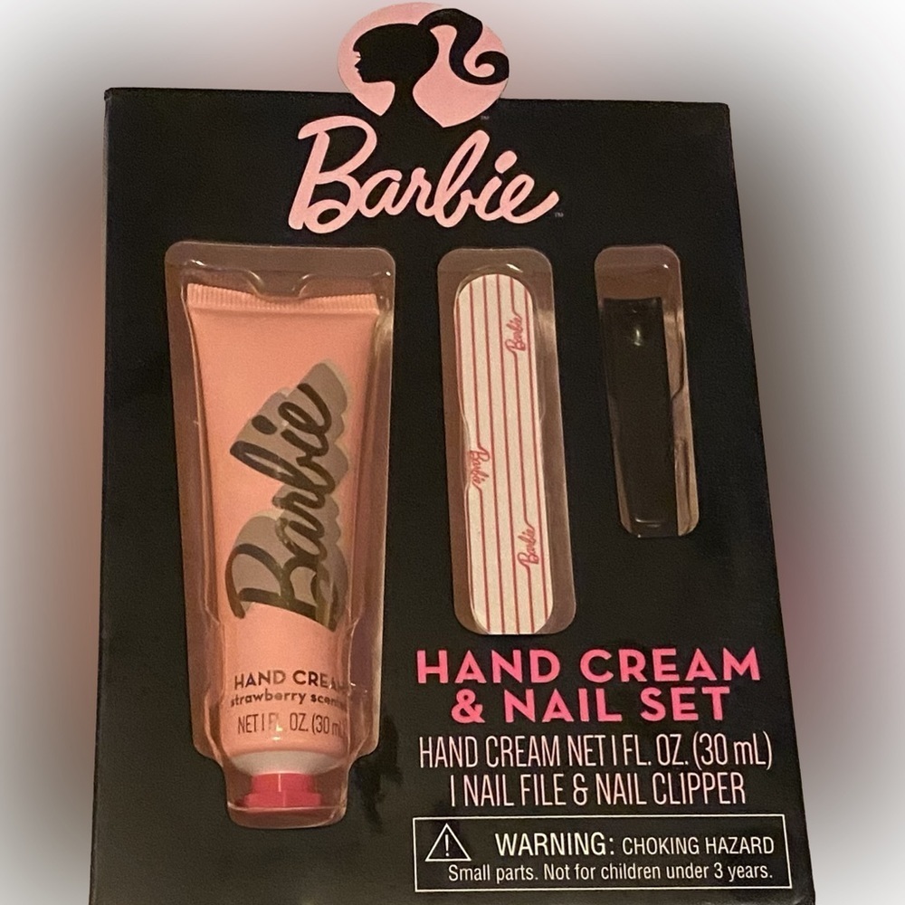 Barbie hand cream and bath bomb bundle - Picture 5 of 6